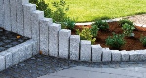 Palisada kamienna granitowa 10x10x100.jpg