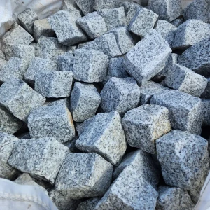 Kostka Granitowa 6/8 Surowo-łupana - Strzegomska