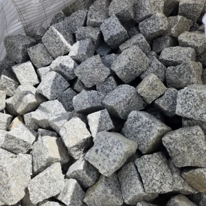 Kostka Granitowa 8/11 Surowo-łupana - Strzegomska