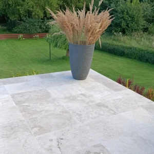 Trawertyn Ivory Classic Mix Bębnowany 61x61x3 cm 7