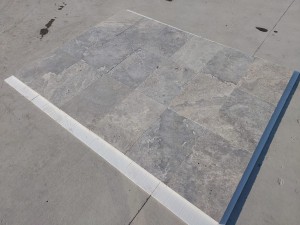 Trawertyn Silver Greige Bębnowany 40,6x61x1,2 cm