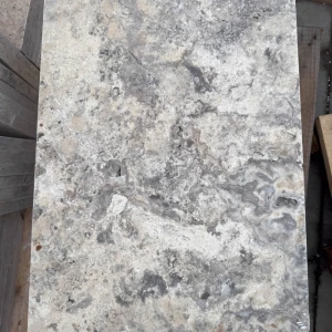 Trawertyn Silver Latte Bębnowany 61x61x3 cm 5