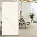 Didelio formato keraminė Calacatta Meraviglia Silk 324x162x1,2 cm