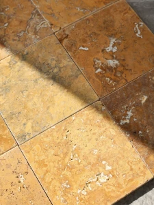 Trawertyn Yellow Szlifowany Niewypełniony Modern Tumbled 20,3x20,3x1,2 cm