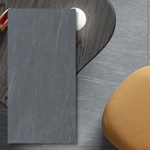 Spiek Kwarcowy Rocca di Luccia 300X100x0,6cm