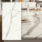 Sukepintas kvarcas Statuario Supremo Natura Venų poliravimas 324x162x2 cm