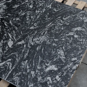 Płytka granitowa Forest Black Polerowana 80x80x2 cm