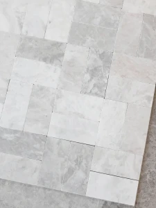 Płytka marmurowa Bębnowana Royal White 7,5x15x1 cm