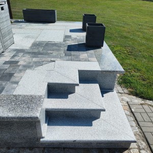 Schodek Granitowy Płomieniowany G603 150x35x2+2 stopnica Bullnose
