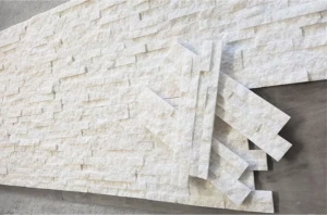 Kamień elewacyjny-dekoracyjny marmur Pure White Stackstone 10x36 cm