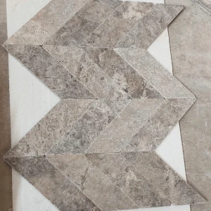 Trawertyn Silver Bębnowany 7,5x30,5 10mm Chevron