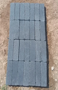 Kamień Wapień Kadappa Black Limestone Bębnowany 5x20x5 cm PRZEDSPRZEDAŻ!
