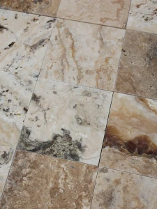 Trawertyn Philadelphia Niewypełniony Szlif Bębnowany 20,3x20,3x1,2 cm