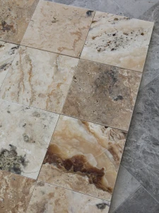 Trawertyn Philadelphia Niewypełniony Szlif Bębnowany 20,3x20,3x1,2 cm